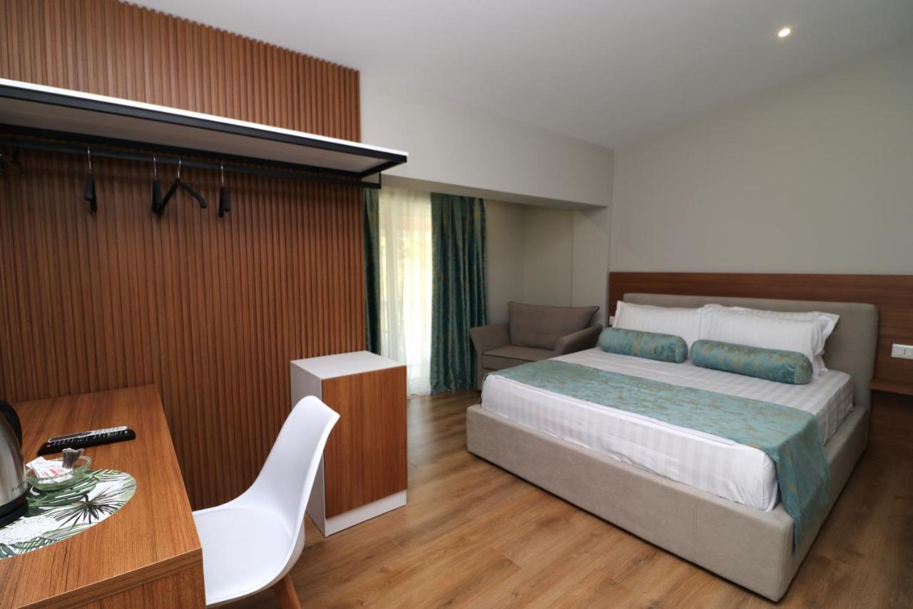 Vila Elarad Vlorë Exterior foto