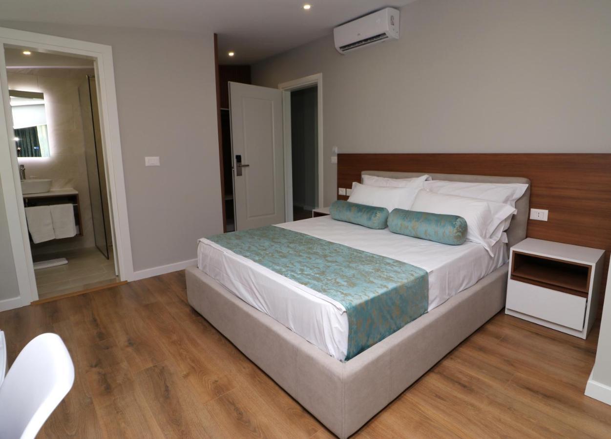 Vila Elarad Vlorë Exterior foto